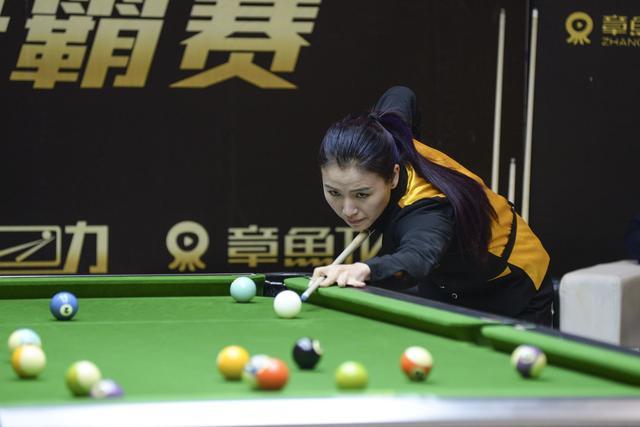 次门线解围 次门线解围