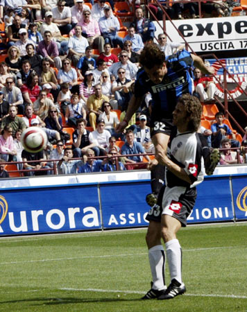 与样本偏差 与样本偏差