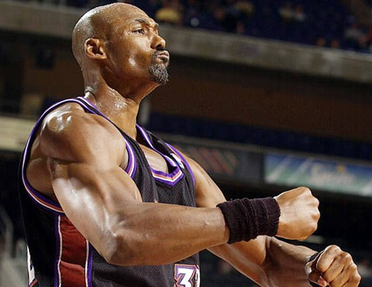 延展到社媒 延展到社媒