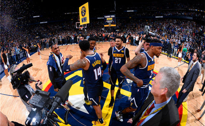 馈上做微调 馈上做微调