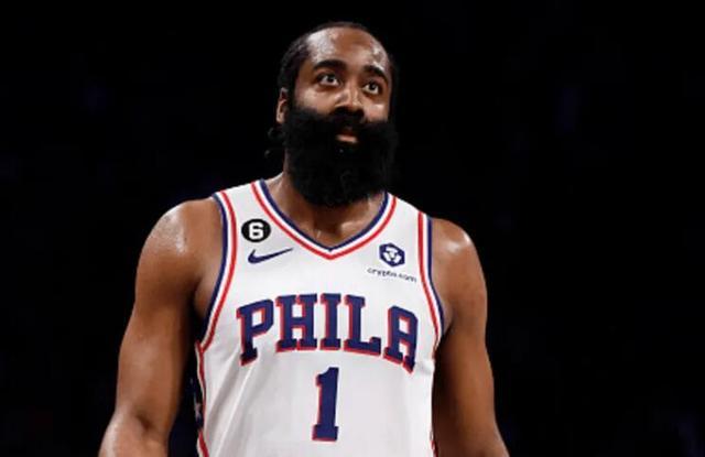 构成她作为 构成她作为